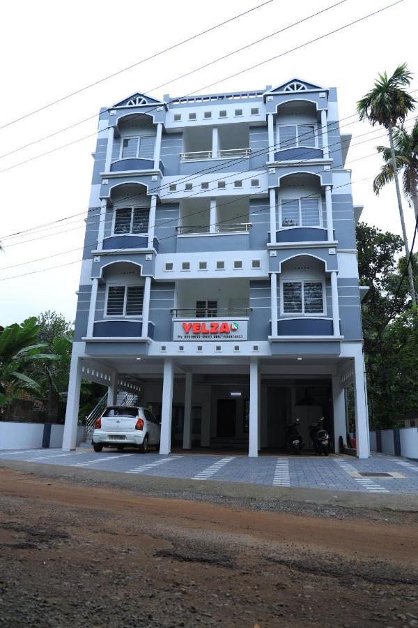 Yelza Hotel And Residence Alwaye Luaran gambar