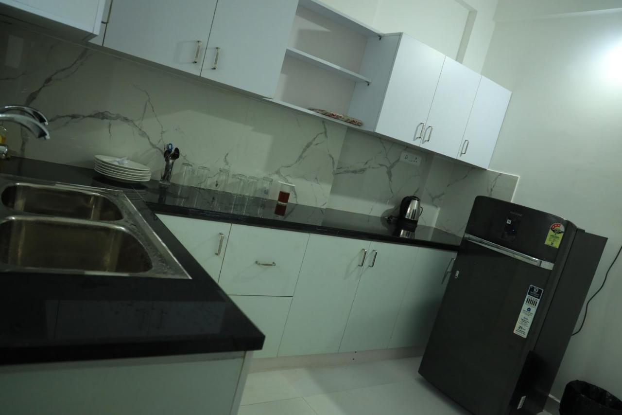 Yelza Hotel And Residence Alwaye Luaran gambar