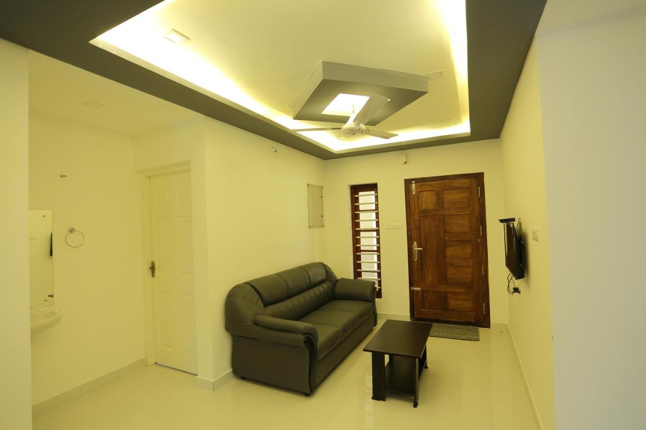 Yelza Hotel And Residence Alwaye Luaran gambar